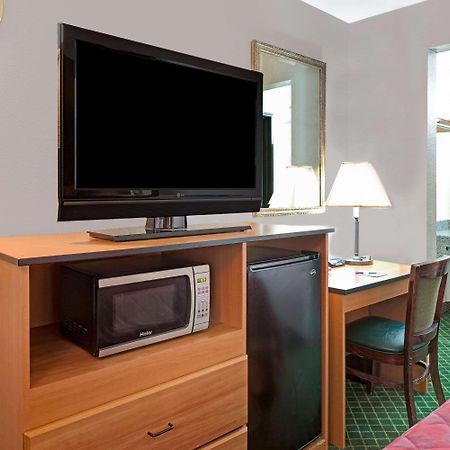 Travelodge Sacramento/Ранчо Кордова Екстериор снимка