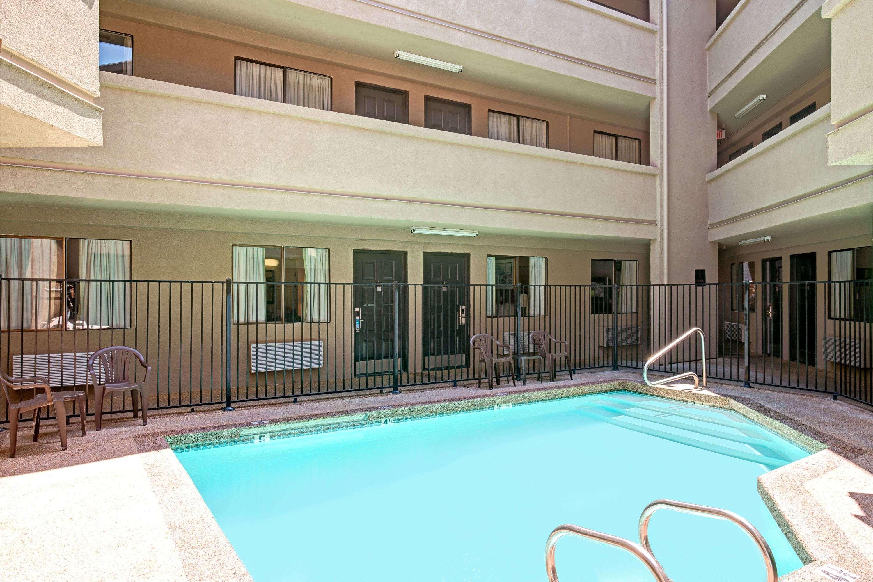 Travelodge Sacramento/Ранчо Кордова Екстериор снимка