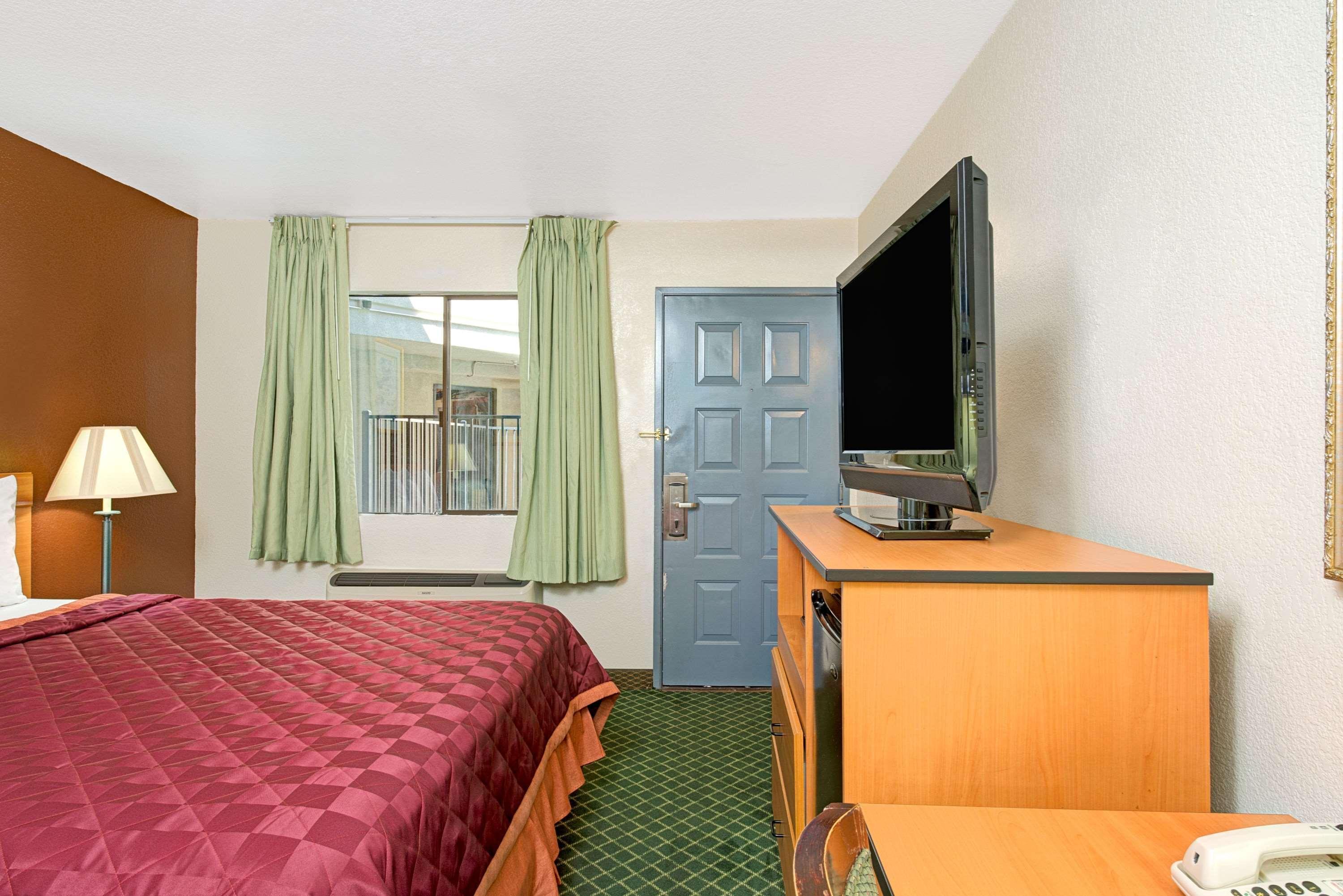 Travelodge Sacramento/Ранчо Кордова Екстериор снимка